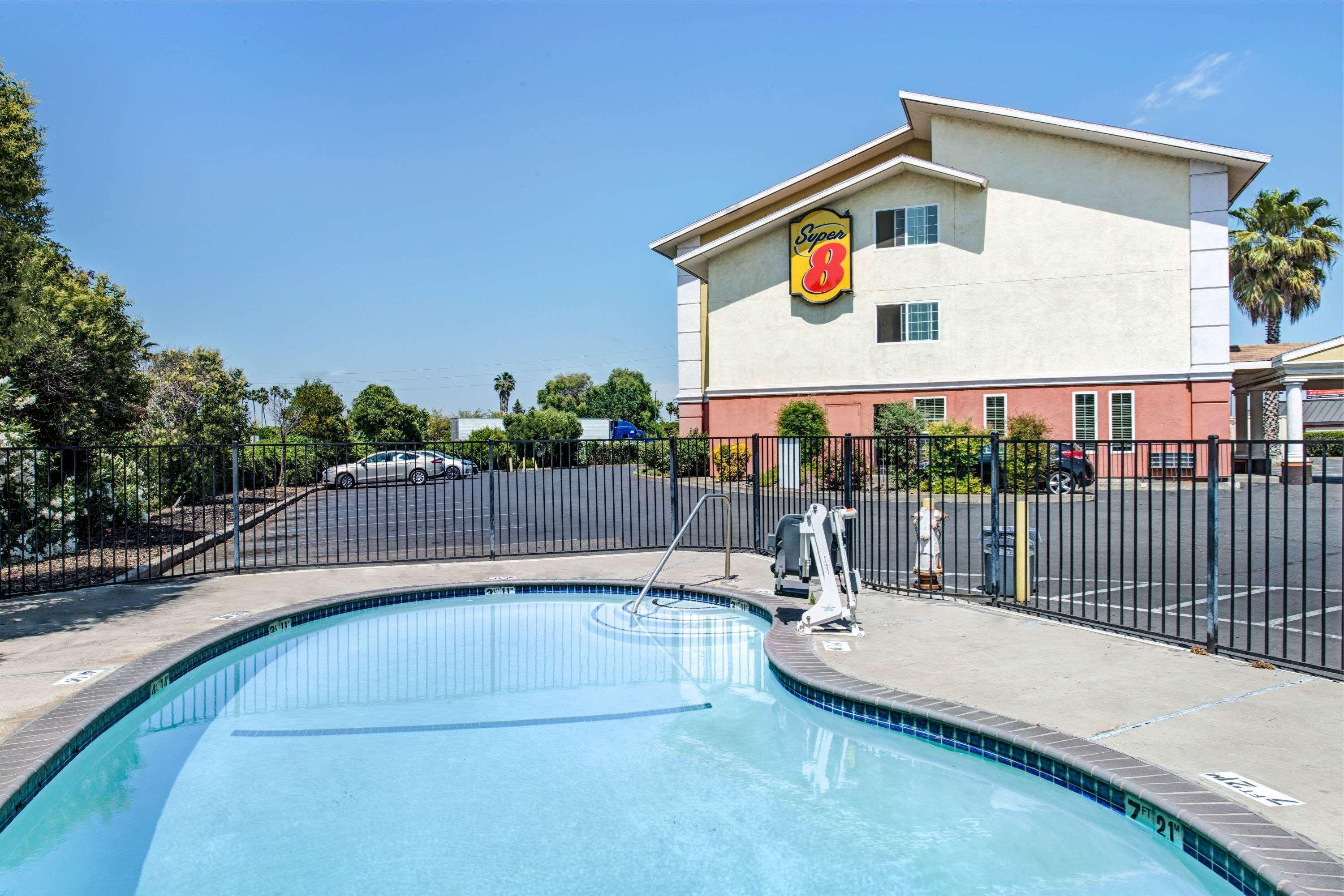 Super 8 By Wyndham Sacramento/florin Rd Hotel