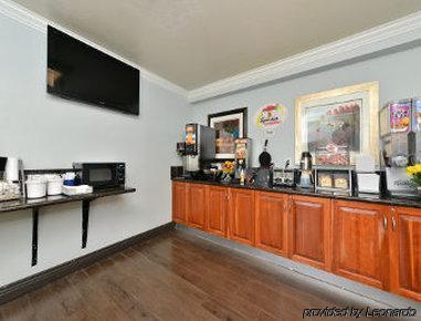 Hotel Super 8 By Wyndham Sacramento/florin Rd 2*