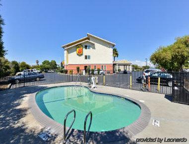 Super 8 By Wyndham Sacramento/florin Rd